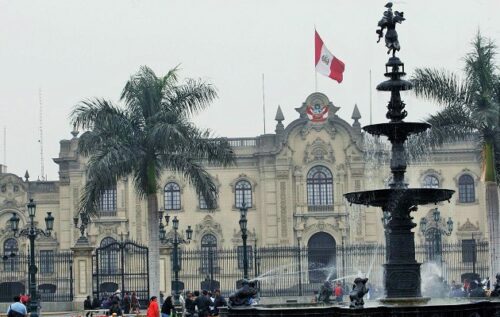 Fiscalía allana a combazos casa de Dina Boluarte y Palacio de Gobierno por caso Rolex (video) ⌚
