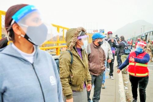 Protector facial de uso obligatorio en Lima y Callao