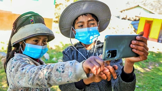 1'136,402 peruanos de zonas rurales favorecidos con proyectos de banda ancha
