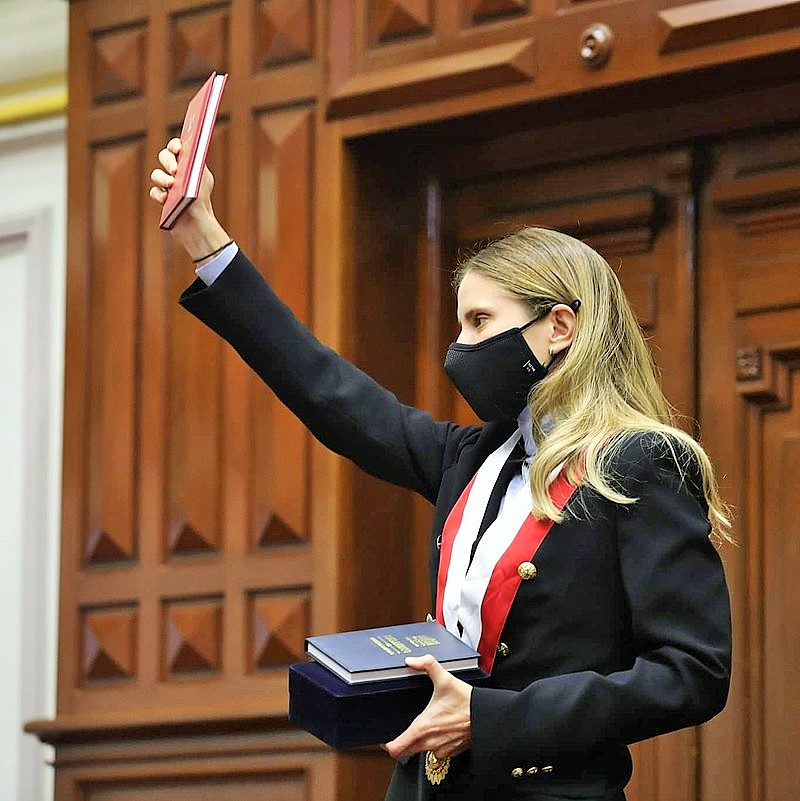 Legisladora Adriana Tudela presenta habeas corpus para eliminar uso obligatorio de mascarillas en espacios abiertos