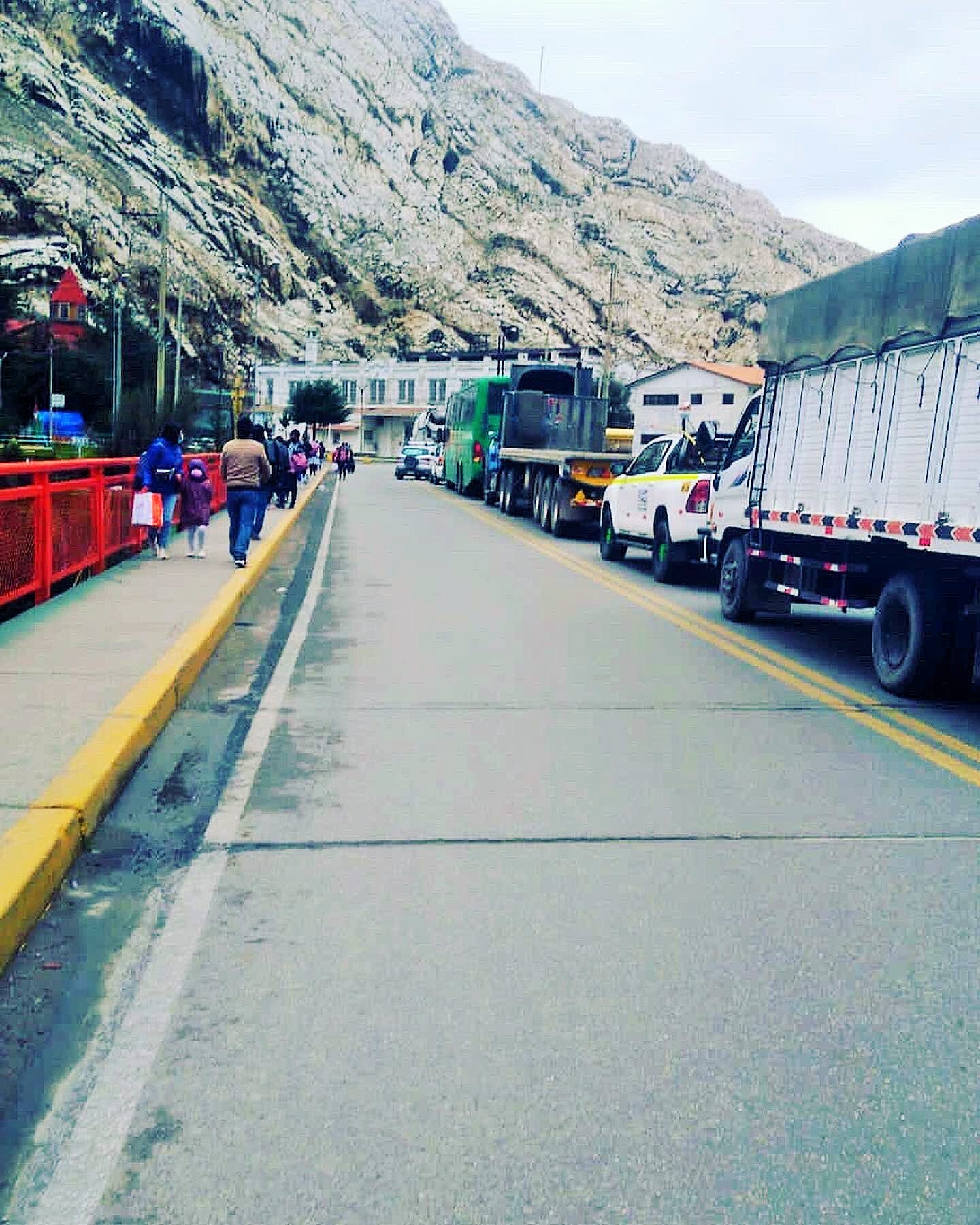 Paro bloquea Carretera Central en ambos carriles en km 1 en La Oroya