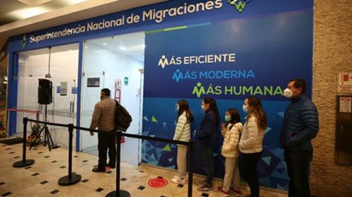 Venezolanos presentarán pasaporte vigente y visa para ingresar al Perú 👩‍⚖️