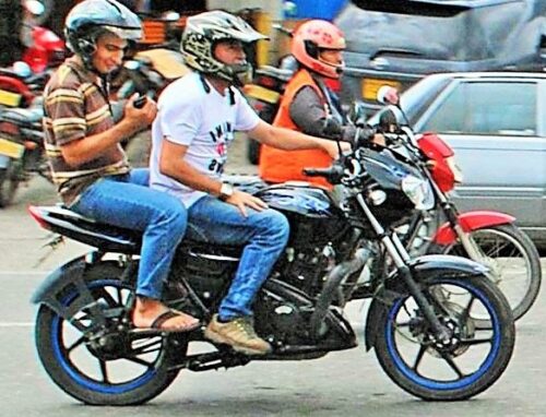 Ejecutivo presentará proyecto para prohibir que dos personas se trasladen en motos
