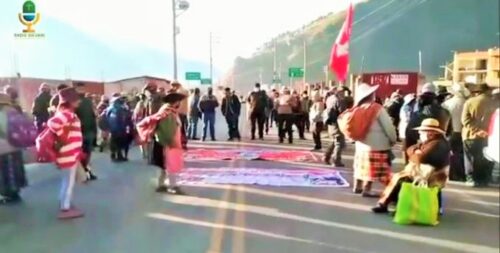 Paro total en Cusco de diferentes gremios sindicales ante promesas incumplidas del Gobierno (videos)