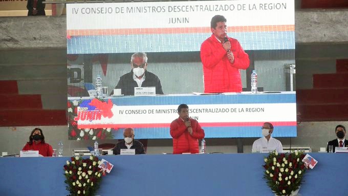 Por exabruptos o dislates verbales del gobierno, premier Aníbal Torres pide en un día tres veces disculpas al país y a la comunidad internacional