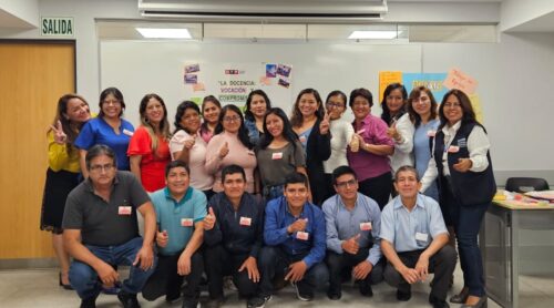 UTP capacita a docentes de colegios en la elaboración de podcasts en quechua lambayecano 🏫🎧