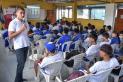 La Molécula: ¿Puede un país transformar su educación sin transformar primero las condiciones humanas para aprender? 