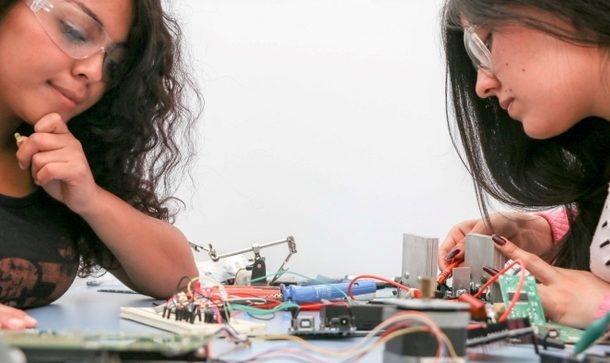 Convocan a inventoras peruanas a participar en certamen internacional “KIWIE 2026” 🔍