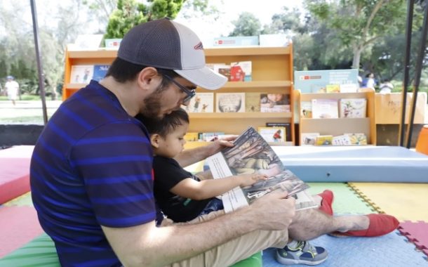 Impulsan “Biblioruedas” una iniciativa que lleva libros, juegos y momentos de compañía a pacientes y familiares durante su espera médica 📒
