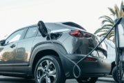 El conflicto bélico en Irán dispara la fiebre por el coche eléctrico en Europa 🚗