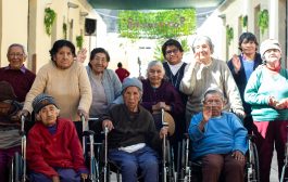95.8 % de la población adulta mayor tiene algún seguro de salud 👵👴