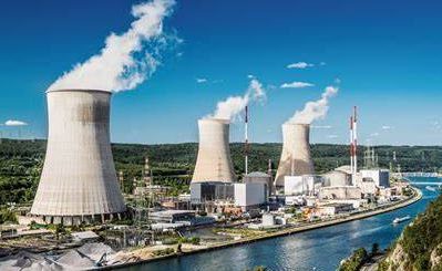 Pedro Sánchez asume el auge de la energía nuclear con un enfoque pragmático 🔍