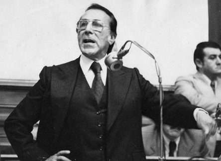 Cumpleaños del Tucán. Vítores por un liberal de verdad