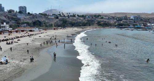 Verano 2025-2026 se inicia con temperaturas dentro de lo normal en la costa 🏖️