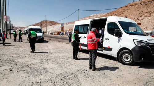 Intensifican la fiscalización del transporte informal en vías nacionales que unen Arequipa, Puno y Cusco 🚐