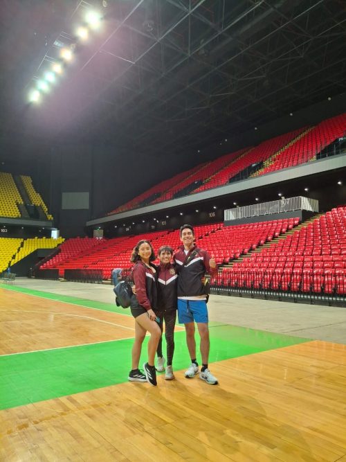 Dupla de selección de Gimnasia Aeróbica de #UNMSM ya está en Dakar para representar al Perú en la Copa del Mundo de Rock'n'Roll Acrobático  🩰