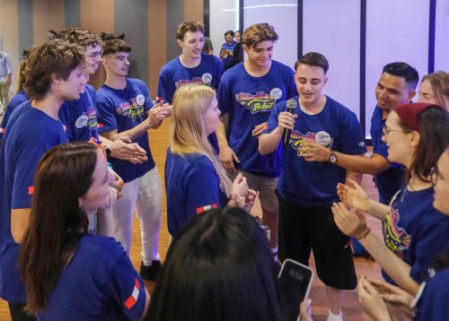 USIL recibe a 70 estudiantes internacionales para una experiencia académica y cultural en Perú 👧🧒