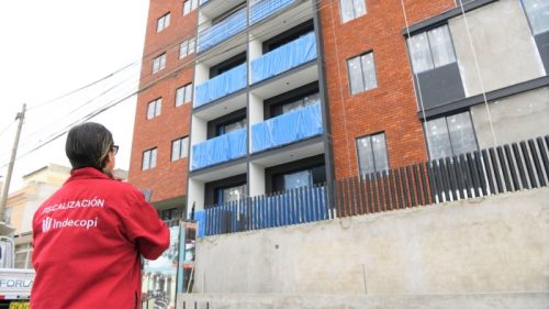 Ordenan a constructoras devolver dinero a consumidores afectados por fallas en viviendas en Lima y Huancayo  👩‍⚖️