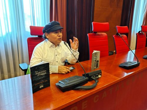 Escritor peruano José Carlos Contreras Azaña celebra Sant Jordi en Barcelona y alista presentación en Málaga 📖