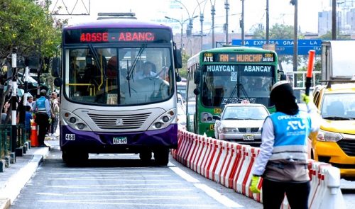 Usuarios del corredor Morado ahorran en pasajes con la tarifa integrada 🚌