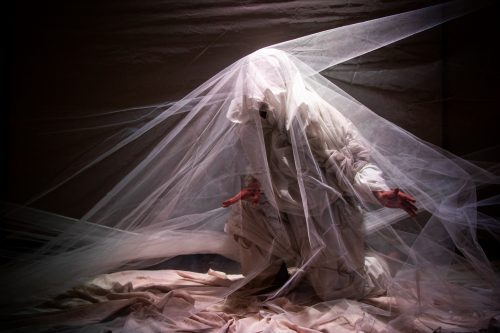 La caída del cielo: Danza, música y ficción para repensar el colapso del mundo 🎭