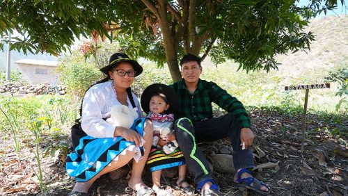 Familia Campos Torres cosecha aprendizajes y siembra un futuro para su hija Valery 👏