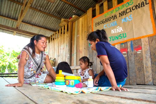 26 107 niños en distritos fronterizos reciben atención integral y oportuna 👦