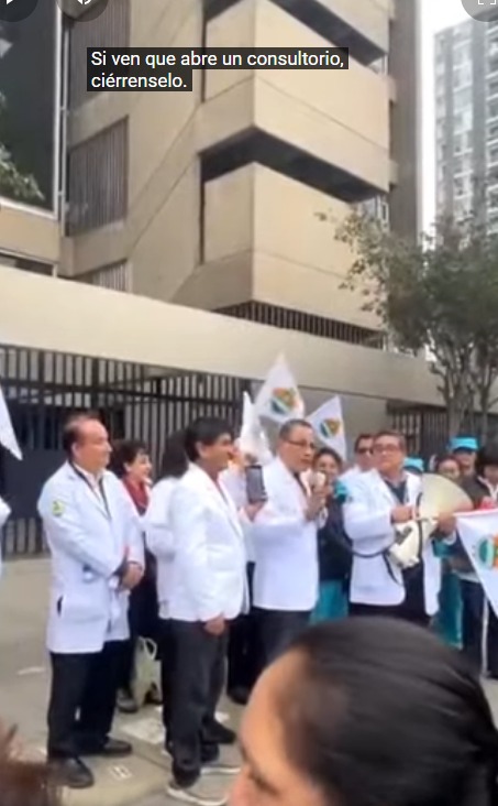 Sindicato de EsSalud arenga a huelguistas para que agredan a personal médico que atienda a asegurados (video) 👀