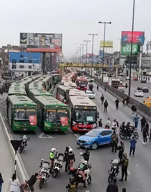 La Unión de Gremios se solidariza con los transportistas y demanda acciones concretas y urgentes de cara al 14 de octubre 🚍