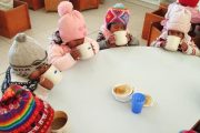 ¿Quieres que tus hijos coman mejor? ¡Empieza con estos pequeños grandes pasos! 🍎✨