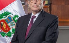 Canciller Hugo de Zela y ministo de Defensa, Carlos Alberto Diaz, 