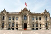 No es fácil conseguir ministros