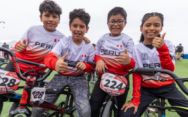¡𝗟𝗮 𝗖𝗼𝘀𝘁𝗮 𝗩𝗲𝗿𝗱𝗲 𝘀𝗲 𝘃𝗶𝘀𝘁𝗲 𝗱𝗲 𝗕𝗠𝗫!🚴‍♂️