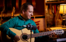 Diosdado Gaitán llega con su canto andino a Barranco 🎶