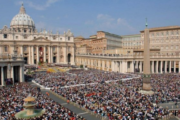 La Iglesia católica crece en el mundo: ya supera los 1.422 millones de fieles 🌍